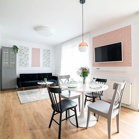 Heaven Apartment In The Old Town With Private Parking 그단스크 외부 사진